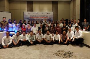 Guru Berperan Strategis Dalam Menanam Nilai Demokrasi